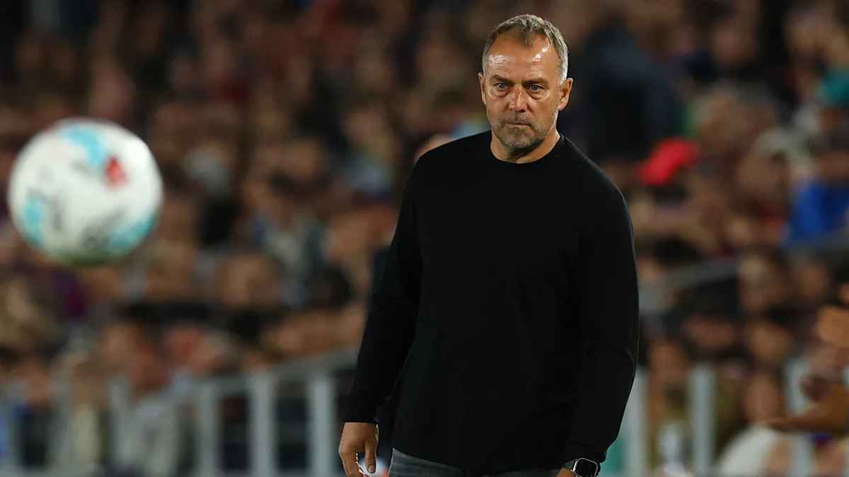 Barcelona turns to unheralded sociedad star martin as bastoni pursuit stalls