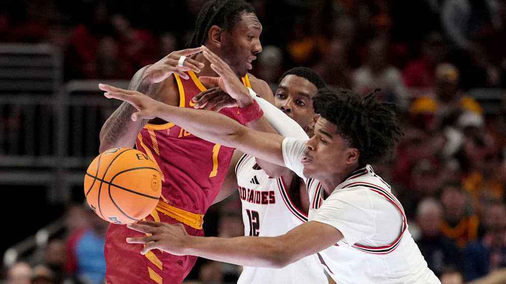 Big 12 tournament stuns: texas tech's anderson injured in rough fall