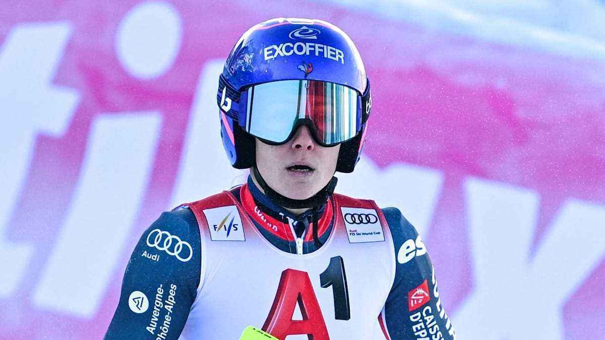Clara darez hangs up her skis after 14 seasons