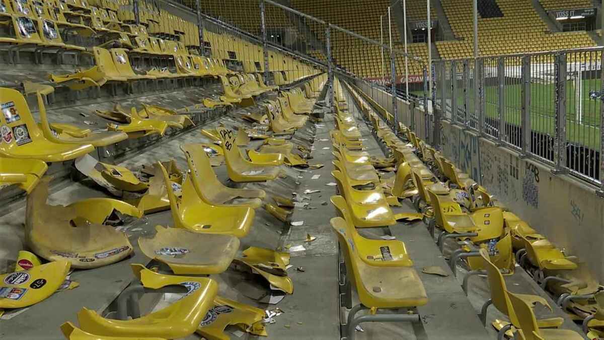 Fanzine fury: duisburg fans trash aachen stadium after victory