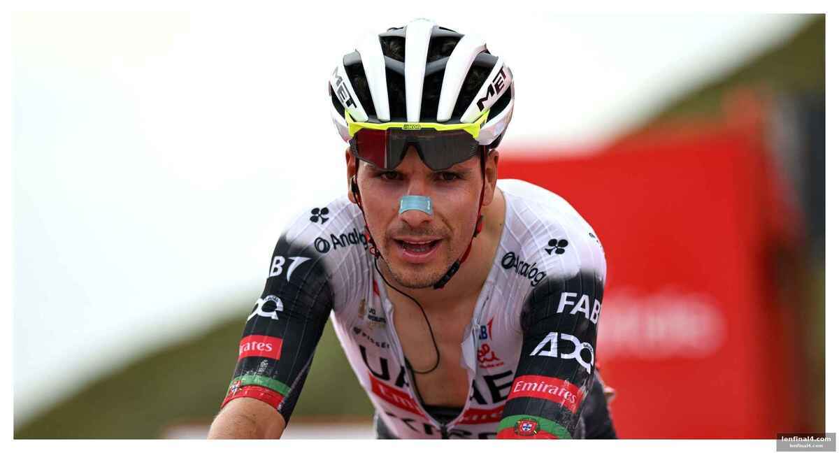 Landa’s basque crash compounds giro woes