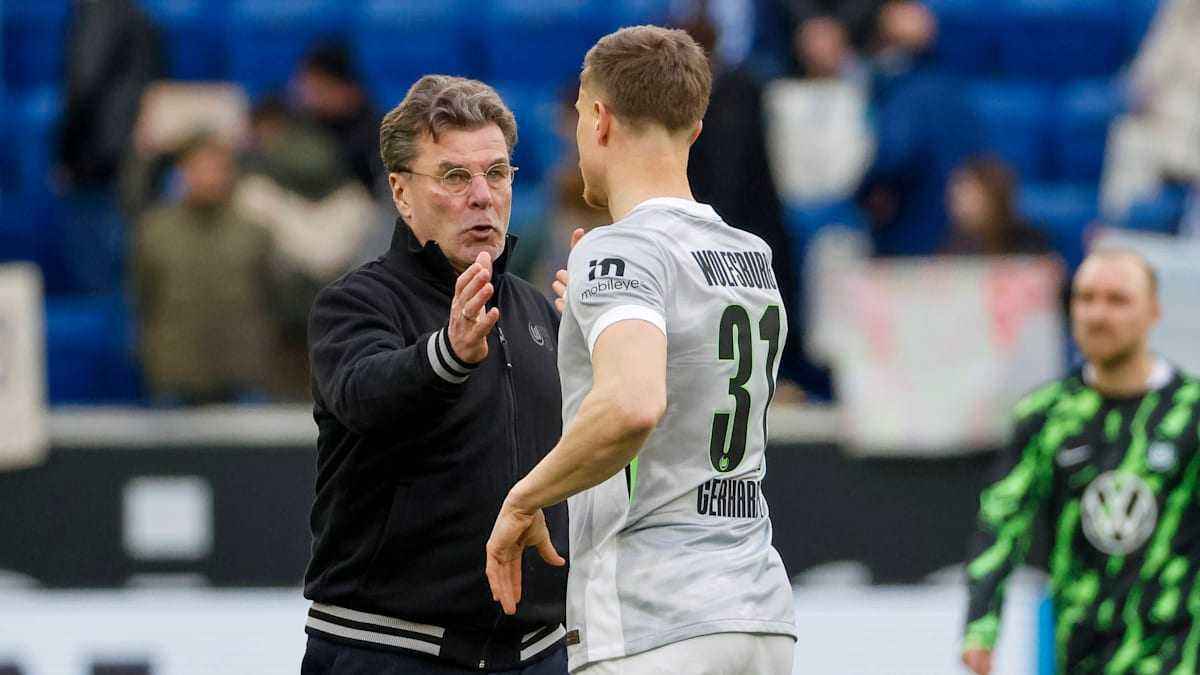 Hecking's wolfsburg debut yields point, hints at stability