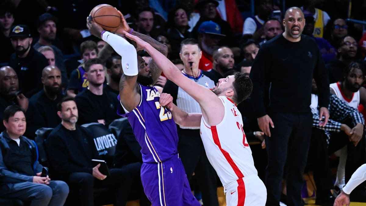 James and sengün trade shoves, lakers stumble in playoff push