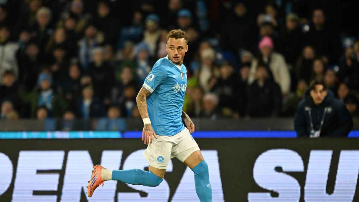 Napoli's conti conundrum: noa lang hails alisson santos, eyes potential return
