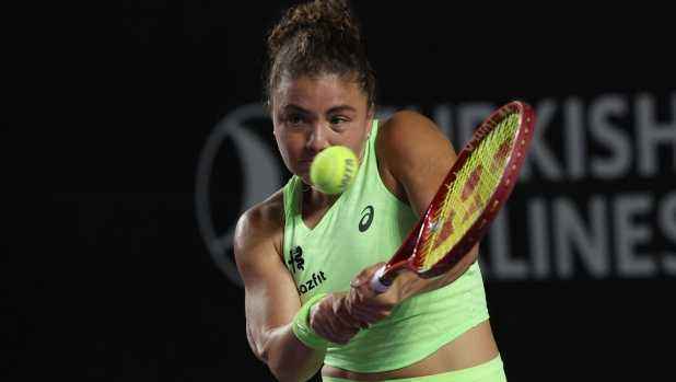 Paolini falls short, darderi soars to final