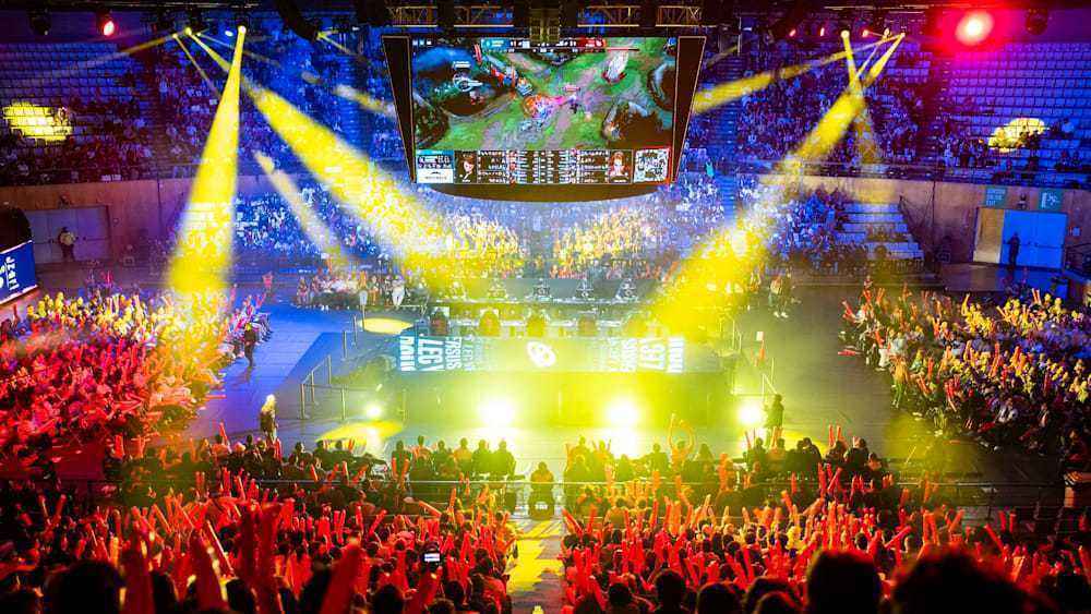 Riot's lec franchise model bleeds millions, but provides marketing value