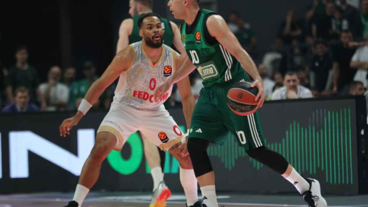 Sloukas out: panathinaikos faces playoff showdown without greek maestro