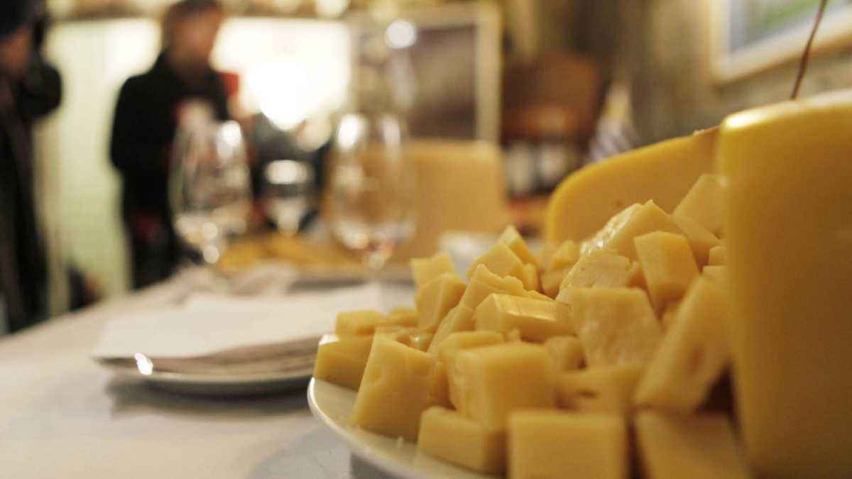 Spain recalls camembert amid e. coli fears; germany origin