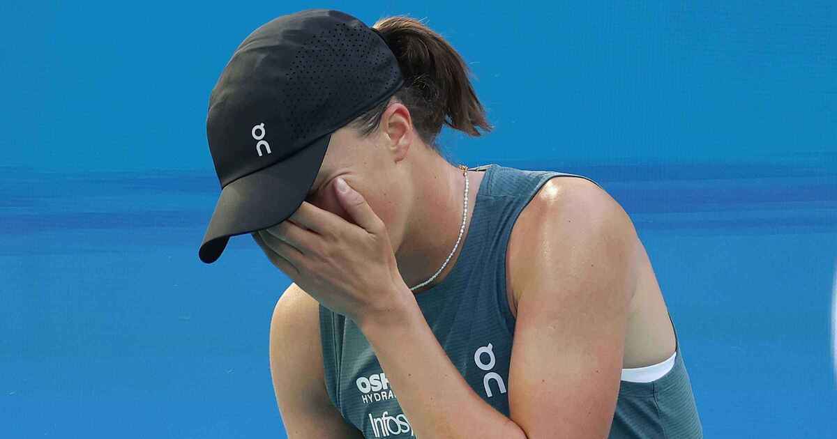 Swiatek stunned in miami opener: linette secures upset victory