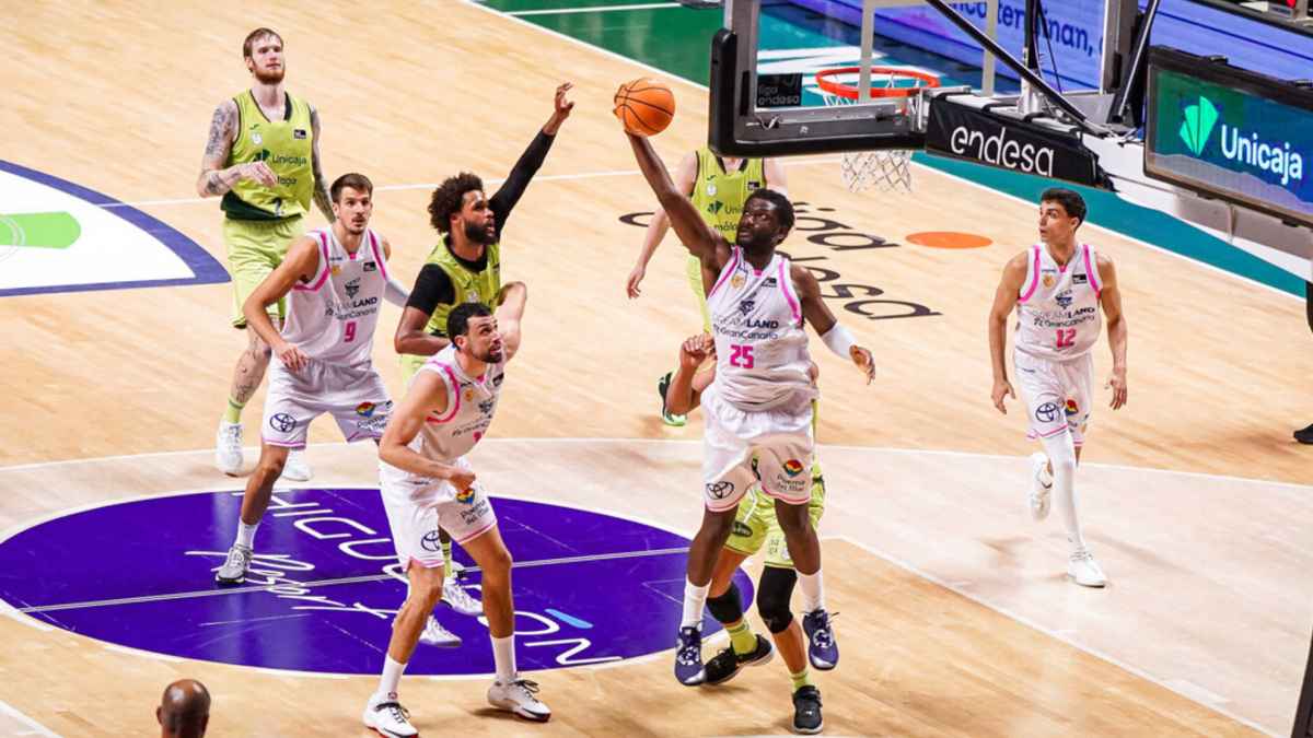 Unicaja stunned late collapse los thrilling overtime battle