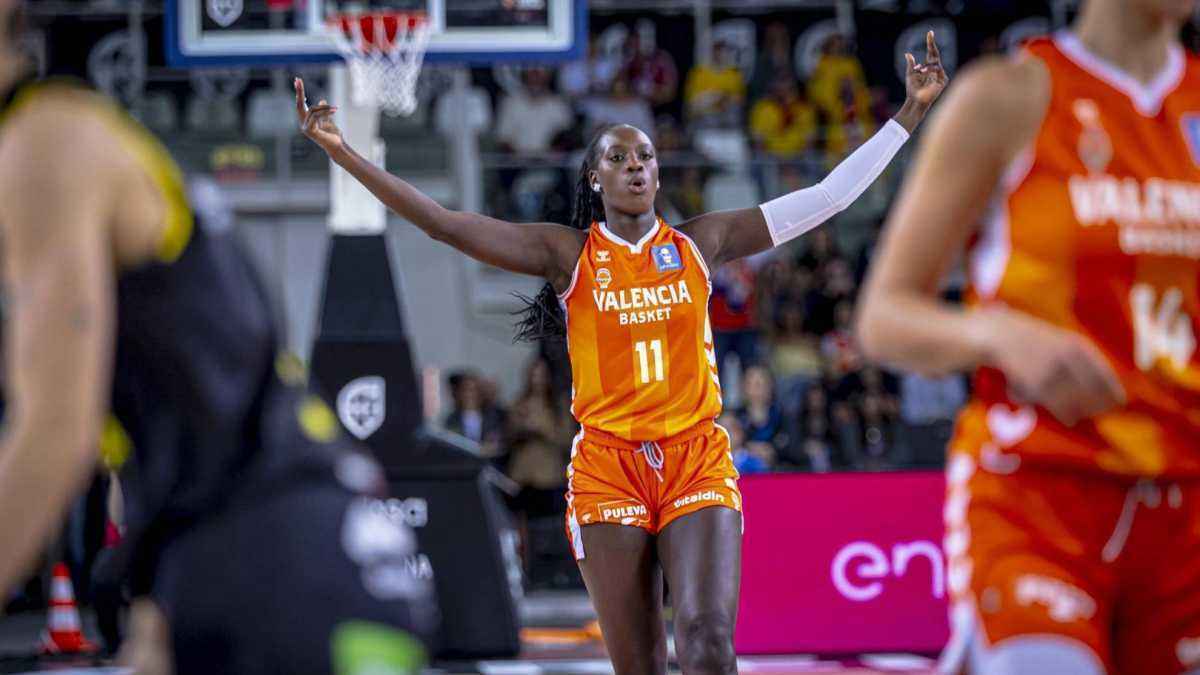 Valencia basket edges out jairis to claim copa de la reina title